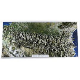 MASSIF DES PYRENEES (SAT) 31 X 42 CM