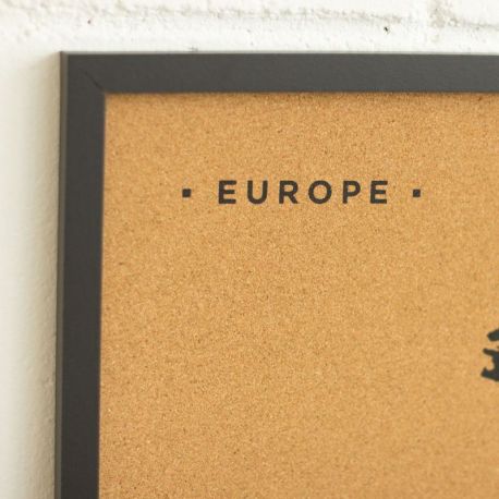 WOODY MAP L - EUROPE CADRE NOIR 63 CM X 48 CM