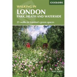 WALKING IN LONDON - 25 WALKS IN LONDON'S GREEN SPACES