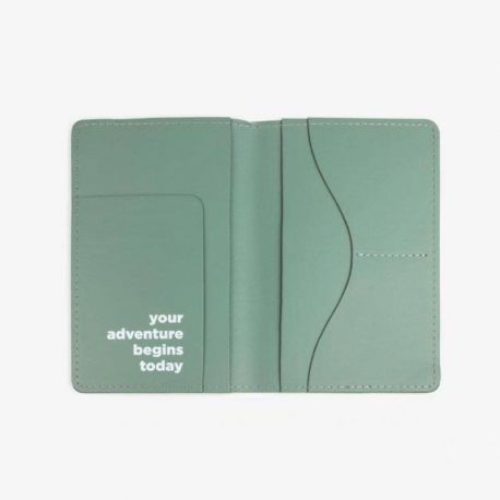 PORTE PASSEPORT - VERT - 16X21CM PASSPORT HOLDER (GREEN)