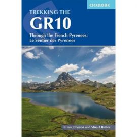 TREKKING THE GR10 TROUGH THE FRENCH PYRENEES