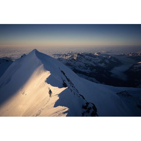 ALPENGLOW - THE FINEST CLIMBS ON THE 4000M PEAKS OF THE ALPS