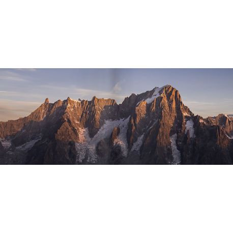ALPENGLOW - THE FINEST CLIMBS ON THE 4000M PEAKS OF THE ALPS
