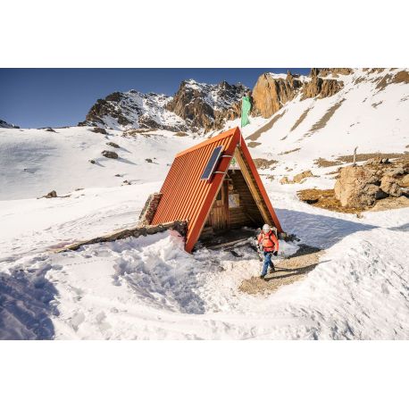 CABANES PERCHÉES  REFUGES ALPINS NON GARDÉS  VOLUME 1 : OUEST  DE LA MÉDITERRANÉE AU MONT-BLANC