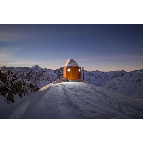 CABANES PERCHÉES  REFUGES ALPINS NON GARDÉS  VOLUME 2 : EST  DU MONT-BLANC AUX DOLOMITES